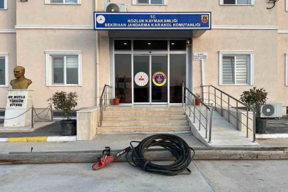 Jandarmadan kablo hırsızlarına suçüstü: 3 gözaltı
