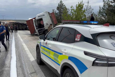 Gaziantep’te 4 aracın karıştığı zincirleme kaza: 1 yaralı
