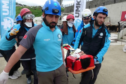 Trabzon’da gerçeği aratmayan deprem tatbikatı
