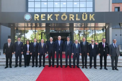 TBMM Başkanı Numan Kurtulmuş Bursa Valiliği’ni ziyaret etti
