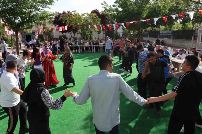 Engelsiz hayatlar sıra gecesiyle moral buldu
