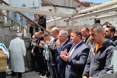 Hayatını kaybeden madenci son yolculuğuna uğurlandı
