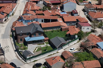 Başkan yardımcısı oğlunun üzerine şirket kurup köye villa yaptırmış
