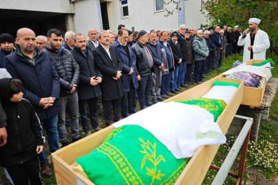 Aynı gün vefat eden şahıs ile annesi toprağa verildi
