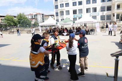 Nazilli’de öğrencilere "sağlık elçisi" görevi
