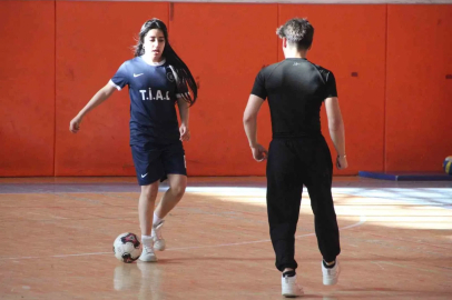 Okul çıkışı sporla kötü alışkanlıklardan uzaklaşıyorlar
