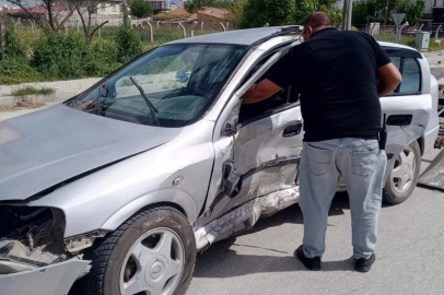 Konya’da iki otomobil çarpıştı: 5 yaralı
