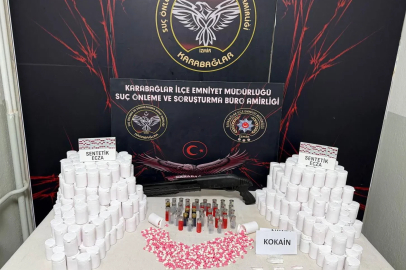 İzmir’de uyuşturucu operasyonu: 24 bin hap ele geçirildi
