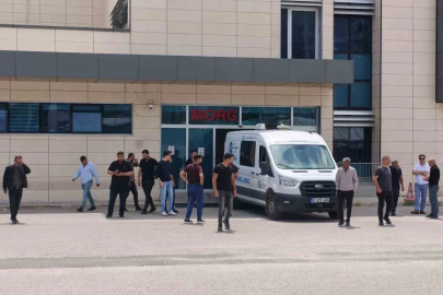 Selektör yapma nedeniyle çıkan tartışmada öldürülen 3 kişinin cenazeleri teslim alındı
