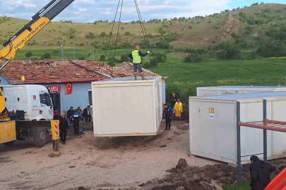 Çorum’da hortumdan etkilenen köylerde yaralar sarılıyor
