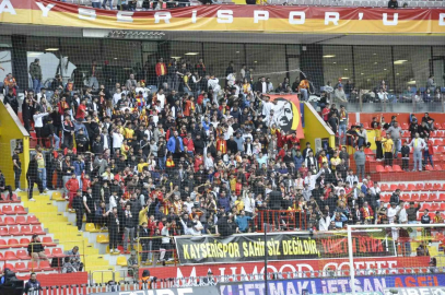 Trendyol Süper Lig: Kayserispor: 0 - Konyaspor: 0 (İlk yarı)
