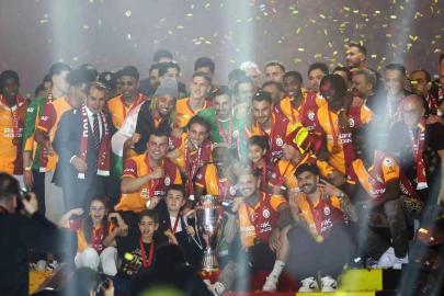 Galatasaray ligi 77 puanla şampiyon olarak tamamladı
