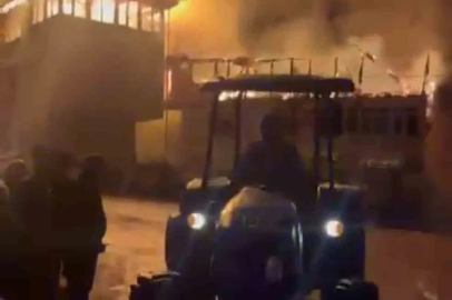 Amasra’da bir evde çıkan yangın köy konağına ve camiye sıçradı
