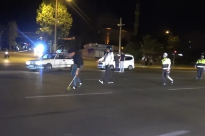 Kilis’te feci kaza: Tır ile çarpışan motosikletteki 2 kişi ağır yaralandı
