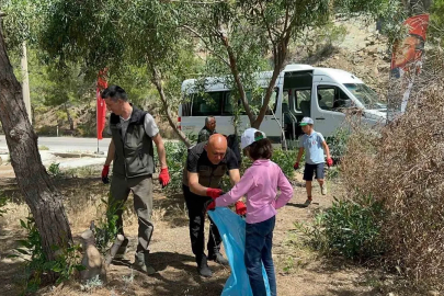Minik eller ormanlar için seferber oldu
