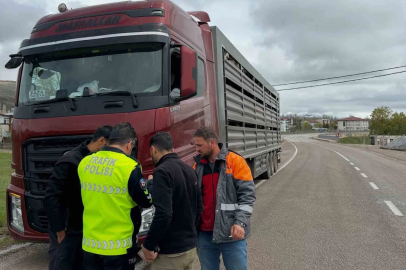Kurban Bayramı öncesi Aydıntepe’de yol kontrolleri devam ediyor

