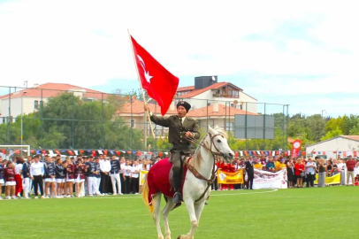 Datça’da atlı gösteri ayakta alkışlandı
