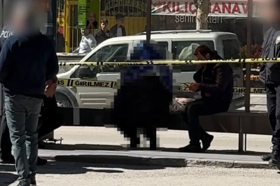 Ekmek almaya çıkan yaşlı adam durakta oturur vaziyette ölü bulundu
