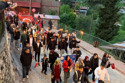 Kemaliye’de 19 Mayıs coşkusu fener alayıyla yaşandı
