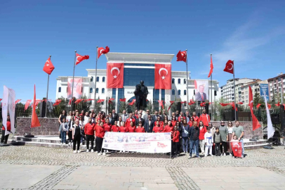 Elazığ’da 19 Mayıs kutlamaları çelenk sunma ile başladı
