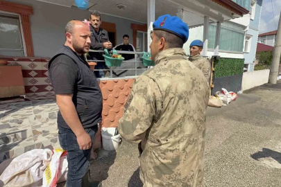 Turhal’da taşkın alarmı, jandarma ev ev gezip uyardı
