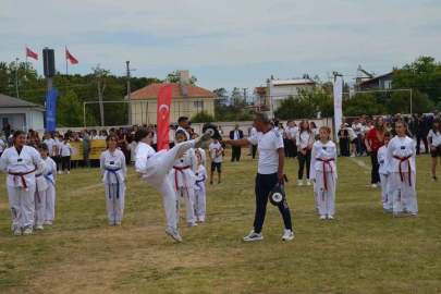 Didim’deki kutlamalarda gösteriler büyük beğeni topladı
