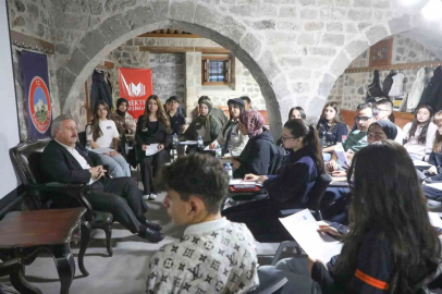 Melikgazi Belediyesi gençlerin hayallerine imza atmaya devam ediyor
