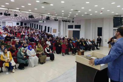 Adıyaman’da "Dijital dünyada çocuk ve ebeveyn olmak" konferansı düzenlendi
