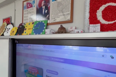 Anne kumru yuvasını okulun sınıfına kurdu
