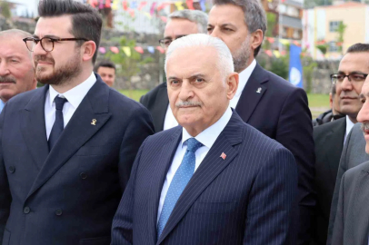 Yıldırım: "Türkistan bölgesindeki bazı ülkelerin Kiril alfabesini kullanması işimizi zorlaştırıyor"
