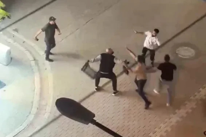 Esenyurt’ta yabancı uyruklu 3 şahıs birbirine girdi, çevredekiler güçlükle ayırdı
