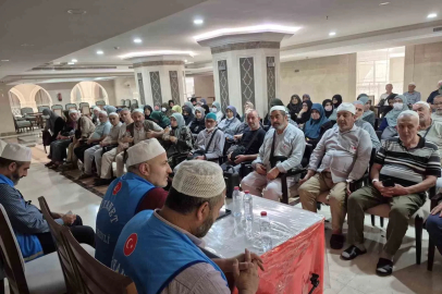 Erzincanlı hacı adaylarına Arafat vakfesi eğitimi
