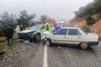 Havran’da iki otomobil çarpıştı: 1 yaralı
