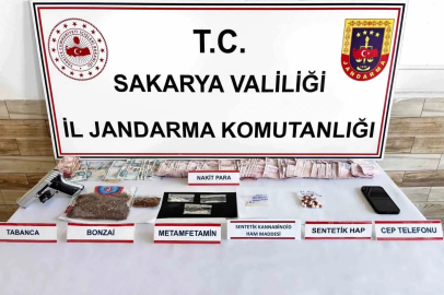 Jandarmadan uyuşturucu tacirlerine darbe: 2 torbacı tutuklandı

