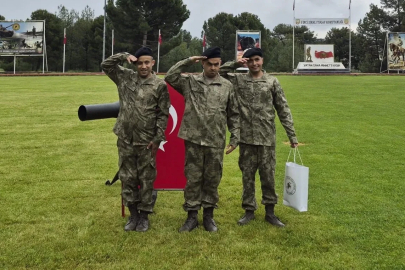 Özel bireyler için özel gün: Bir günlüğüne asker oldular
