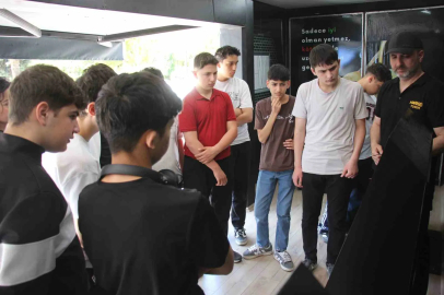 Aydın’da Narkotik Eğitim Tırı’na gençlerden yoğun ilgi
