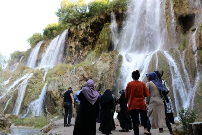 Kar suları Girlevik Şelalesi’ni coşturdu
