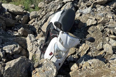Antalya’da kayalık alanda kaza yapan motosikletin sürücüsü hayatının kaybetti
