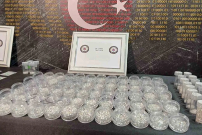 Pırlanta kaçakçılığında 38 kişi tutuklandı
