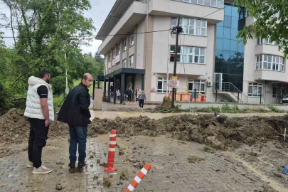 Sağanak sağlık ocağını vurdu: Hastalar ve personel mahsur kaldı
