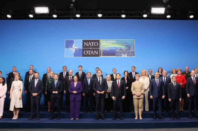 Dışişleri Bakanı Fidan, İsveç’te NATO Dışişleri Bakanları aile fotoğrafına katıldı
