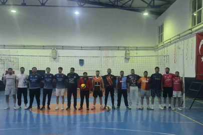 Şehit öğretmen anısına yapılan turnuvada play-off’a katılan takımlar belli oldu

