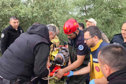 Dereye düşerek akıntıya kapıldı, böyle kurtarıldı
