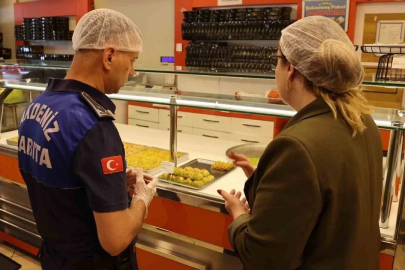 Akdeniz’de bayram öncesi gıda denetimleri sıkılaştırıldı
