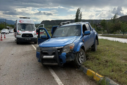 Kastamonu’da yoldan çıkan kamyonet takla attı: 4 yaralı
