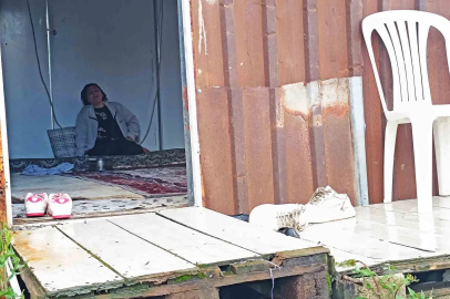 Hatay’daki heyelanda evlatlarını kaybeden acılı anne, çocuklarını daha güvenli olduğu için kızının evine göndermiş
