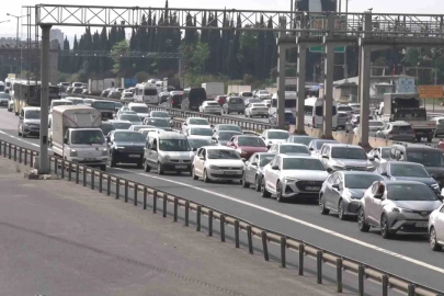 Kurban Bayramı tatilinin başlamasıyla TEM’de yoğunluk oluştu
