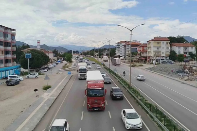 Bayram yolculuğu başladı: Yollarda yoğunluk arttı
