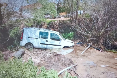 Kontrolden çıkan araç sulama kanalına savruldu: 1 yaralı
