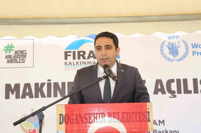 Doğanşehir’de buğday üretimine güç katacak ortak tarım makineleri parkı açıldı
